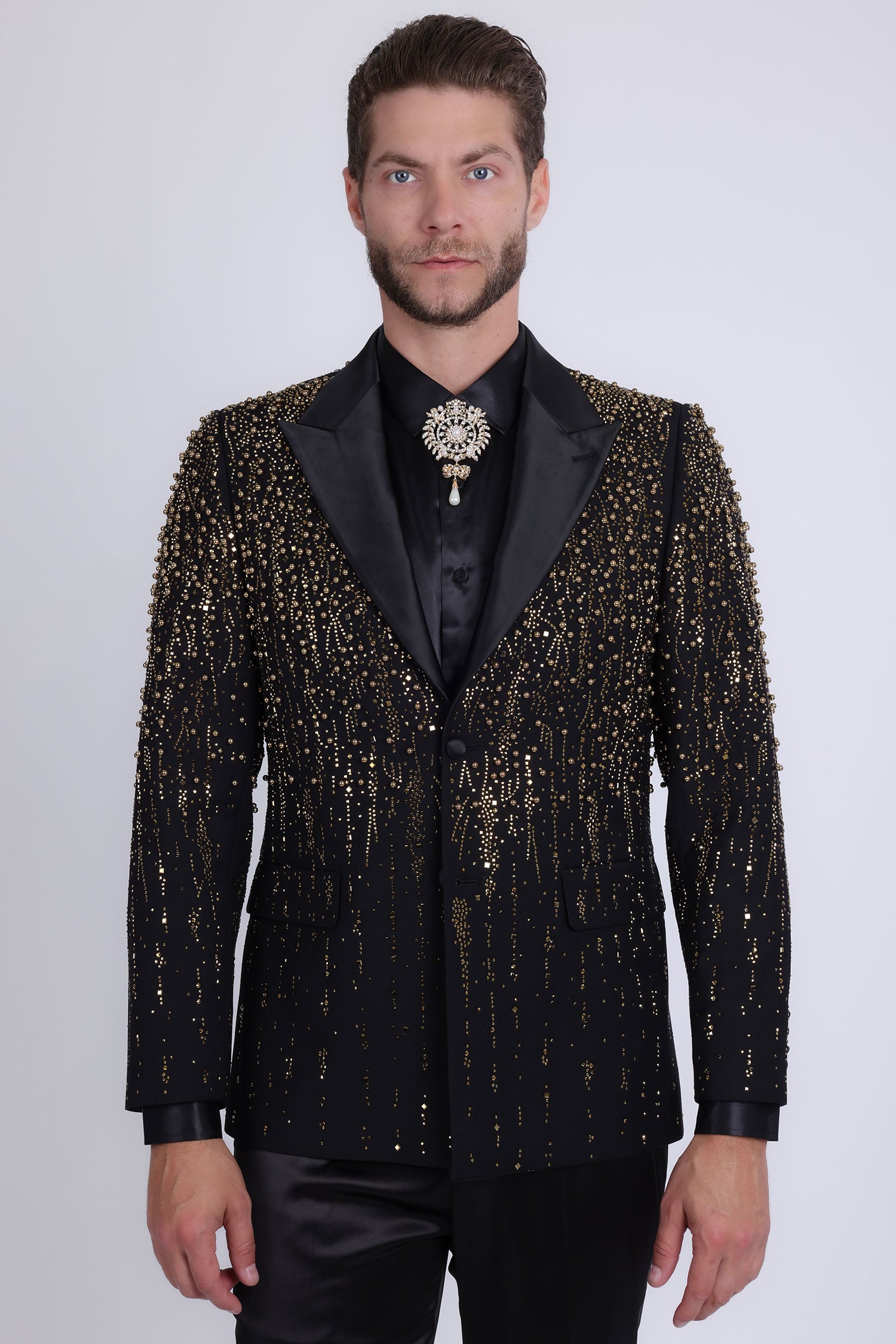 Barabas Men's Rhinestones Beaded Design Peak Lapel Blazer 5EBL01 Black Gold