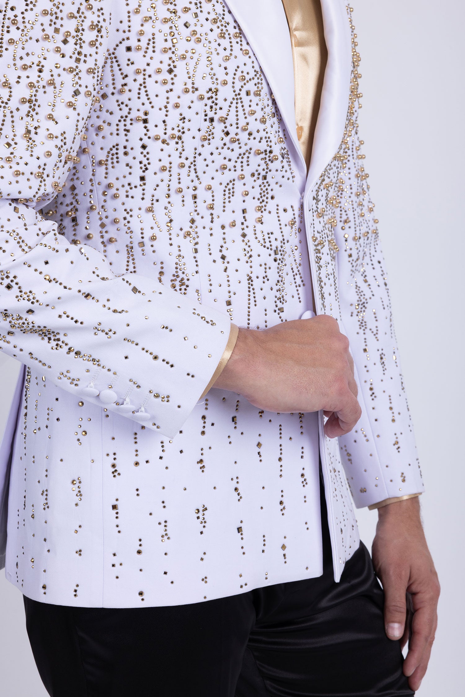 Barabas Men's Rhinestones Beaded Design Peak Lapel Blazer 5EBL01 White Gold