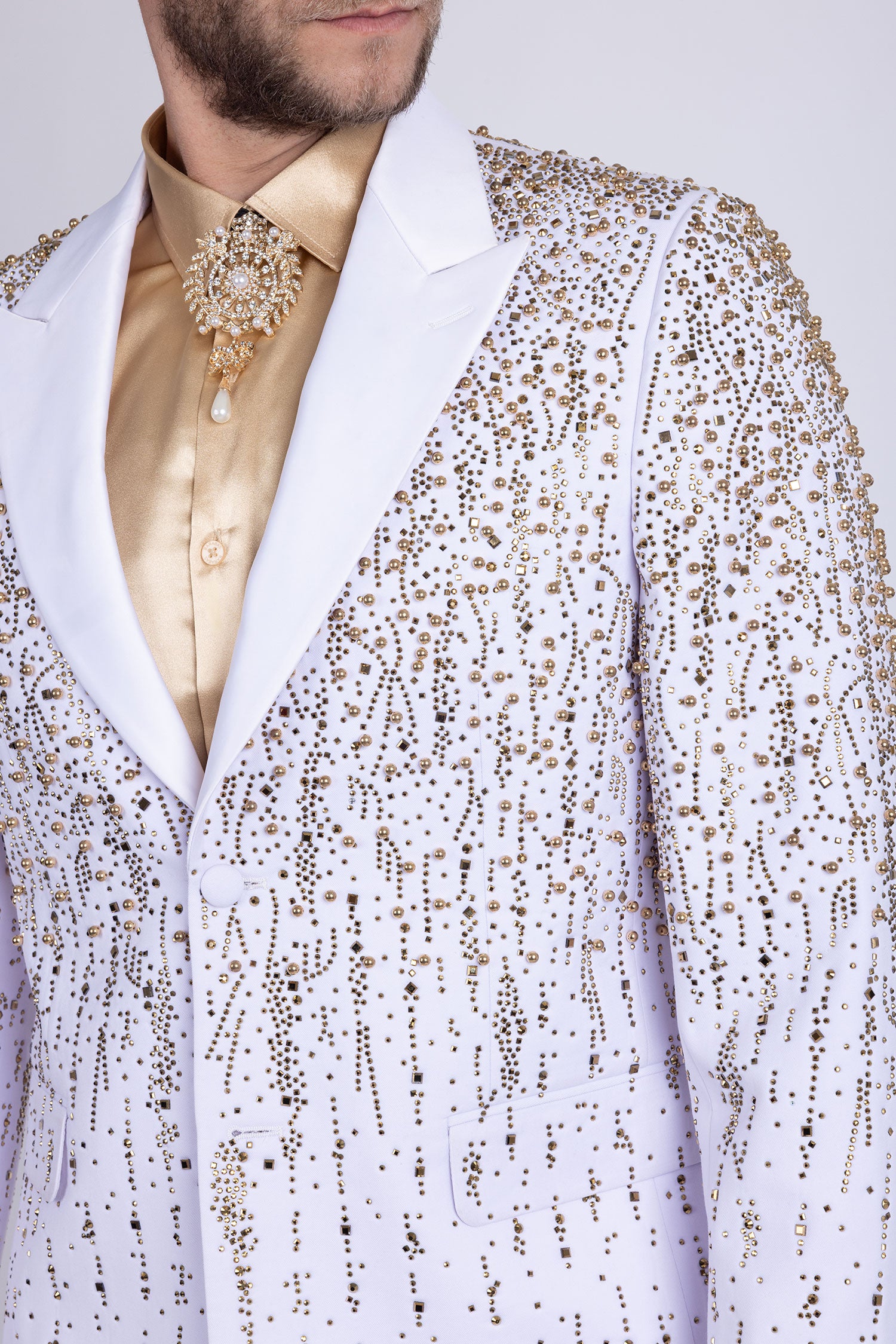 Barabas Men's Rhinestones Beaded Design Peak Lapel Blazer 5EBL01 White Gold