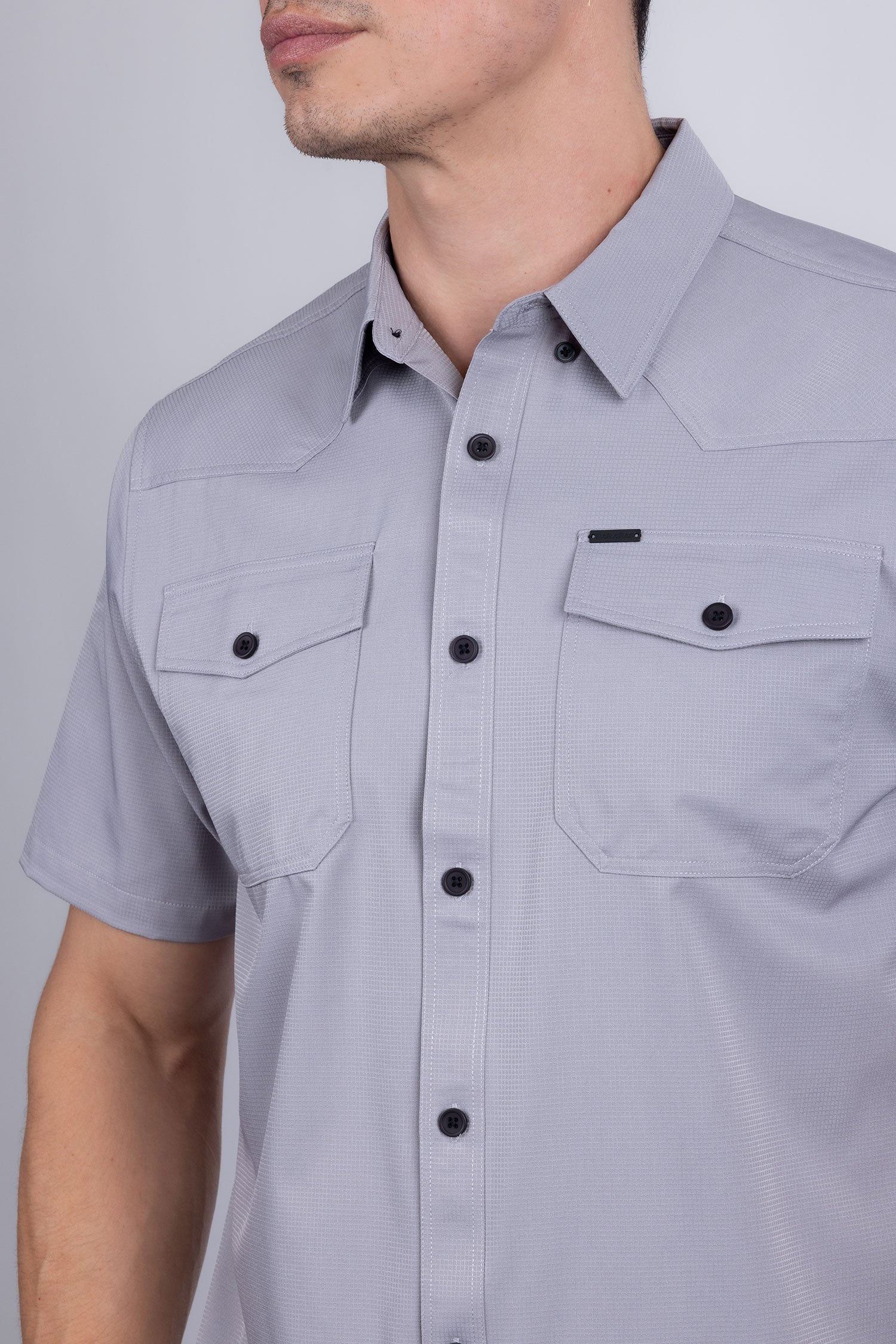 Barabas Men's Western Casual Solid Stretch Short Sleeve Shirt 5SST10 Silver