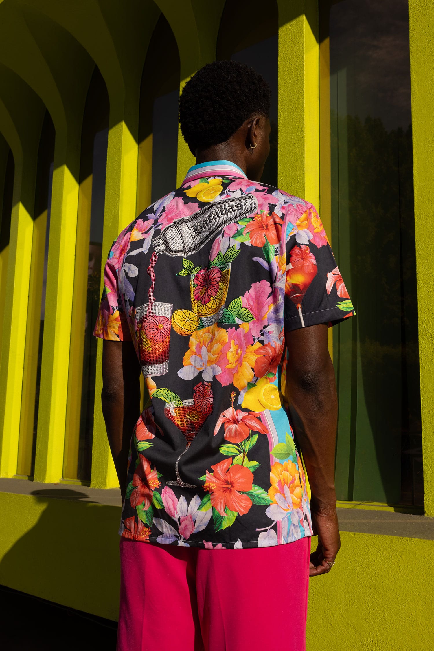 Barabas Men's Rhinestone Cocktails Floral Short-Sleeve Shirt 6SSR06 Pink