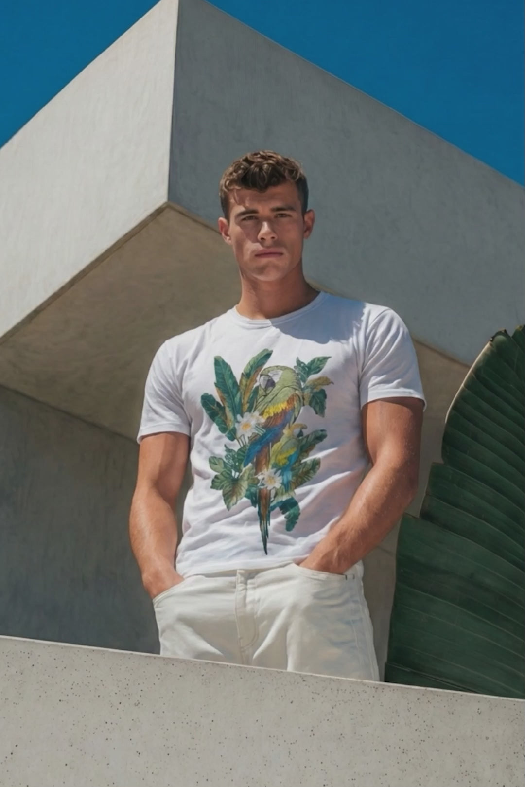 Barabas Men's Laurent Tropical Iguana Rhinestone T-Shirt 6TR02 White