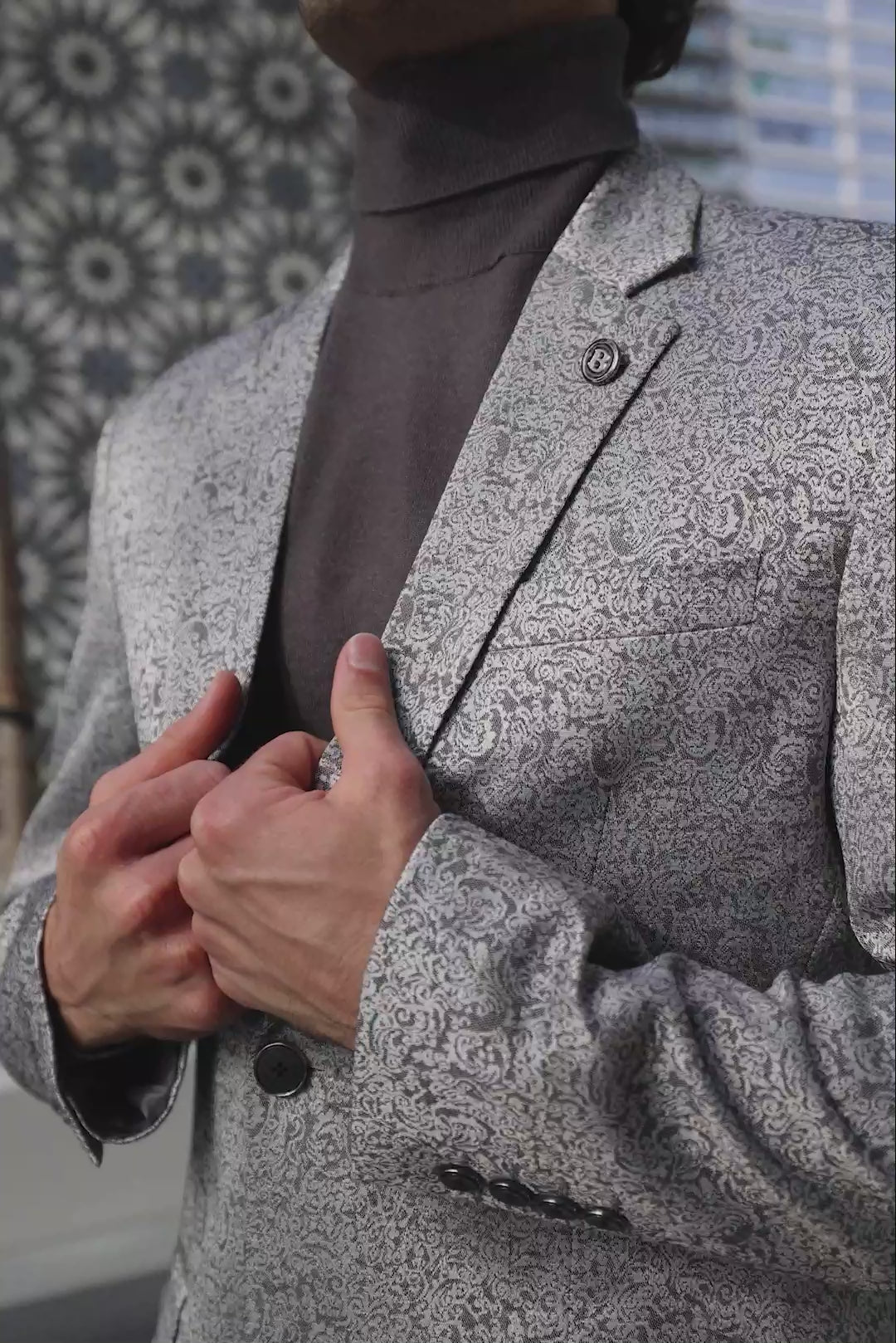 Barabas Men's Floral Geometric Design Notch Lapel Blazer 5BL21 Silver